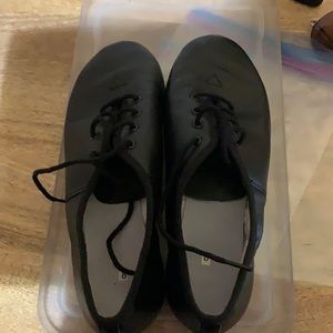 Leather Jazz shoe size 8. Excellent condition